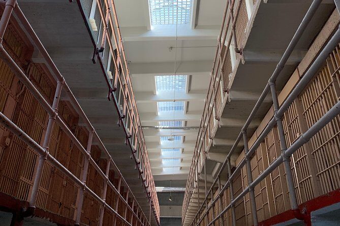 Alcatraz with Muir Woods and Sausalito Tour - Sausalito: the Bay town break for views and a meal on your terms