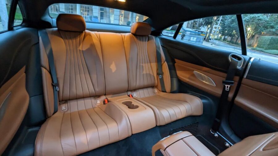 Custom Private Tour in a Luxurious Mercedes - North Beach in 15 Minutes: Neighborhood Texture Over Long Wandering