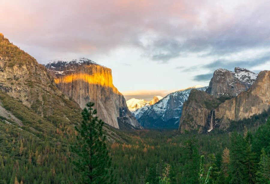 From San Francisco: Alcatraz Night and Yosemite Day Tour - Yosemite Valley by coach: guided and efficient, not rushed
