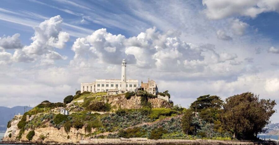 San Francisco: Alcatraz Island & Chinatown Walking Tour - Chinatown walking tour at 1:00 PM: Dragon Gates, markets, and what a guide adds
