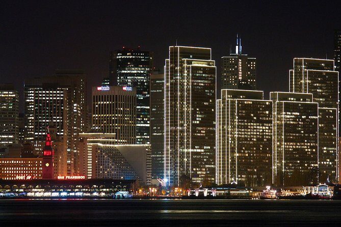 San Francisco Holiday Season Private Tour - Lucky Tuk Tuk - North Beach and Washington Square Park After Dark