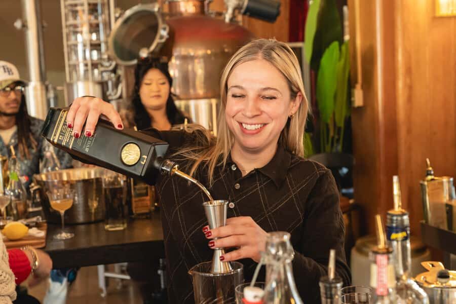 San Francisco: Local Distillery Cocktail Class - Whiskey tasting: 3 pours and how to taste (without overthinking)